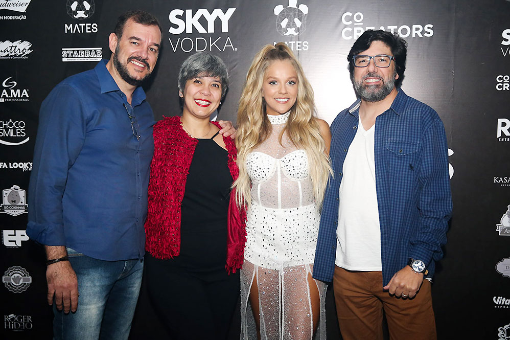 Gabi Lopes faz festão de aniversário com amigas famosas