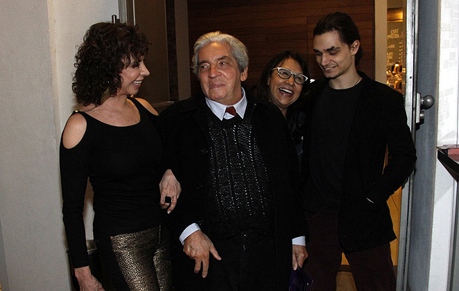 Reynaldo Gianecchini e famosos curtem estreia de peça no Rio