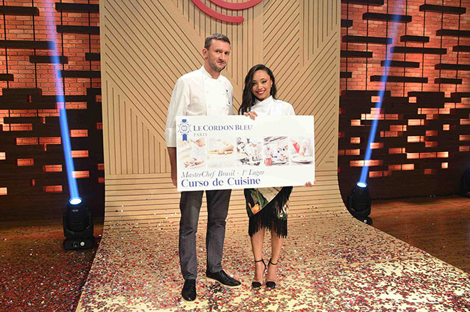 Michele vence a 4ª edição do MasterChef Brasil