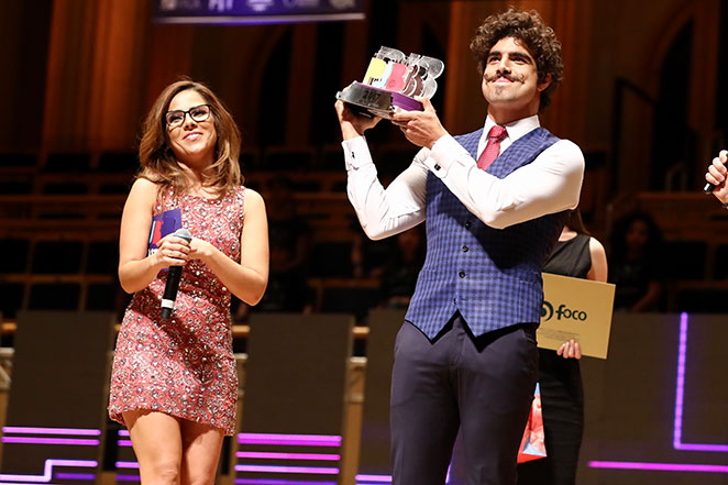 Caio Castro ganha Prêmio Jovem Brasileiro de melhor ator