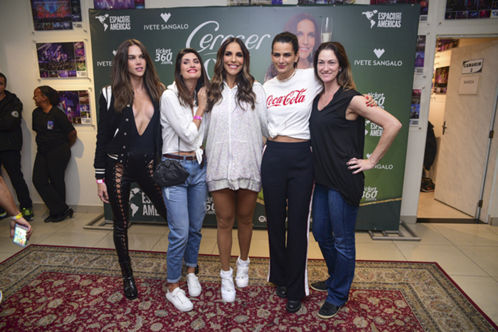  Famosos conferem show de Ivete Sangalo em São Paulo