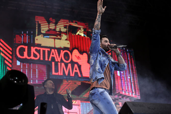 Estiloso, Gusttavo Lima agita grande festival em Niterói