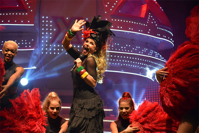 Xuxa comanda show em Recife