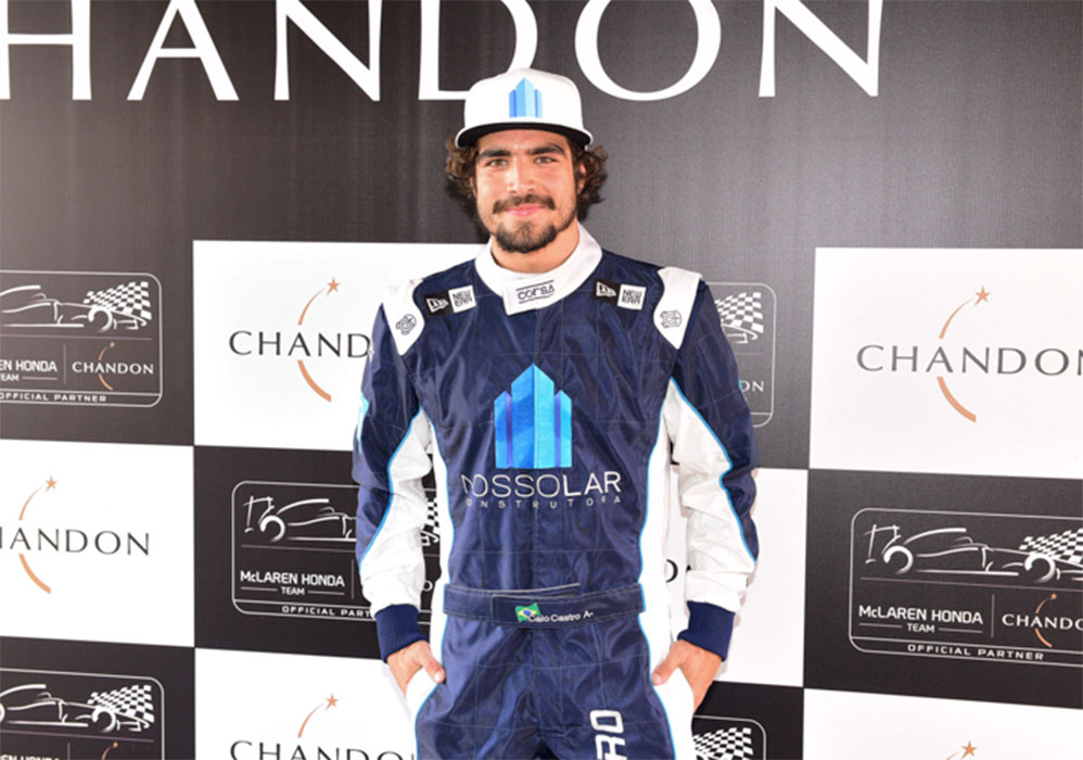 Caio Castro corre de kart com Alonso e Vandoorne