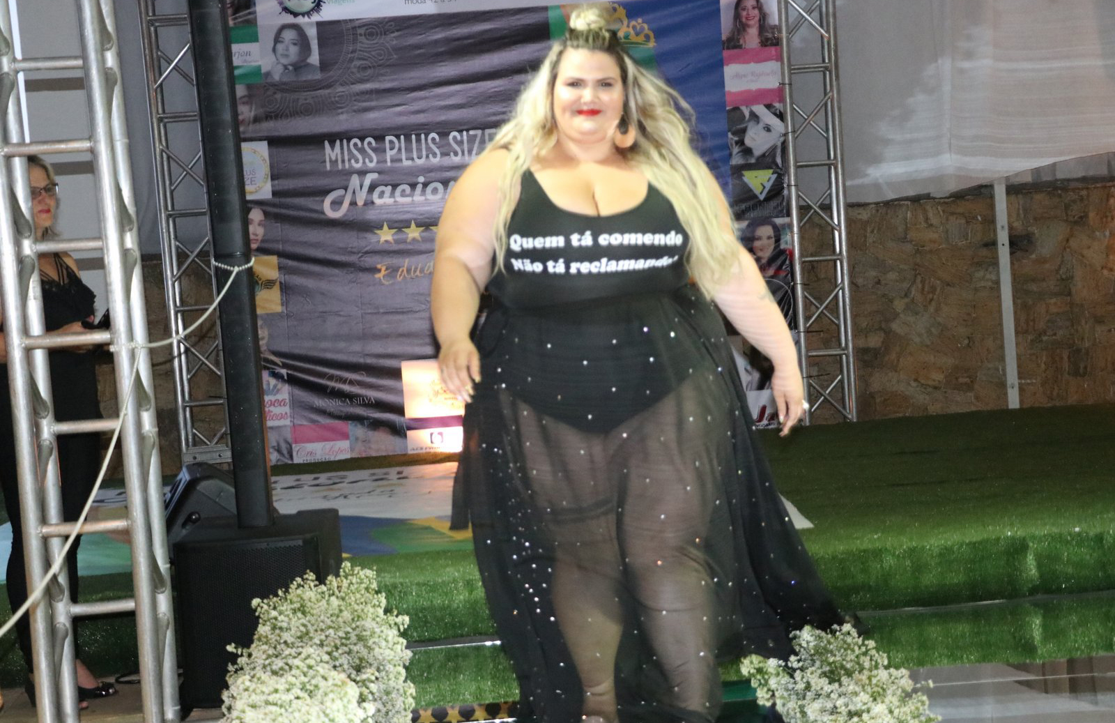 Dani Monteiro prestigia evento plus size