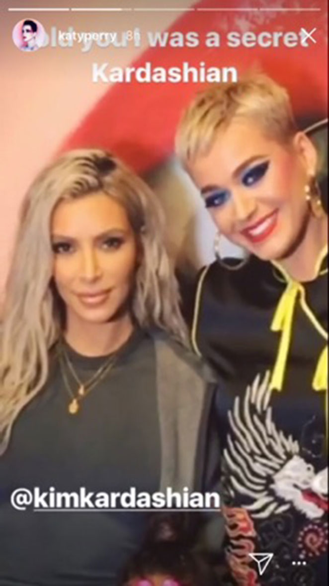 Kim Kardashian e North West assistem show da Katy Perry