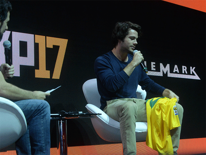 Dylan O'Brien divulga Maze Runner na CCXP17