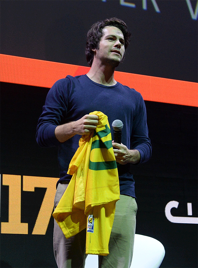 Dylan O'Brien divulga Maze Runner na CCXP17