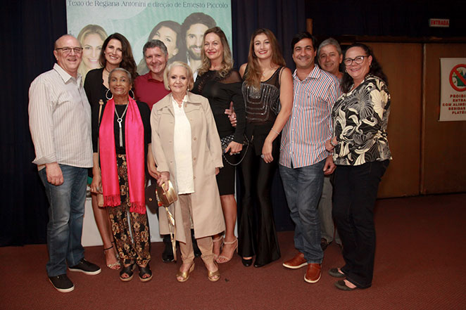 Cristiana Oliveira recebe famosos em noite de estreia