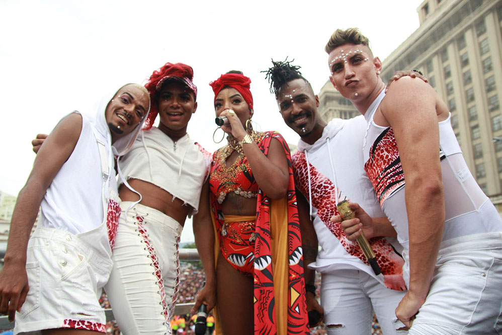 Ludmilla estreia Bloco no Rio de Janeiro