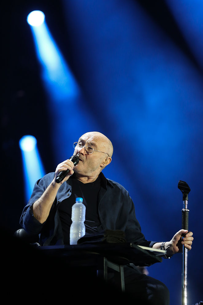 Phil Collins emociona público no Rio de Janeiro