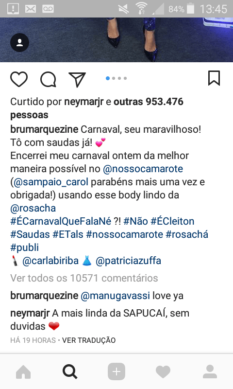 Bruna Marquezine arrasa no look para o Desfile das Campeãs e Neymar elogia