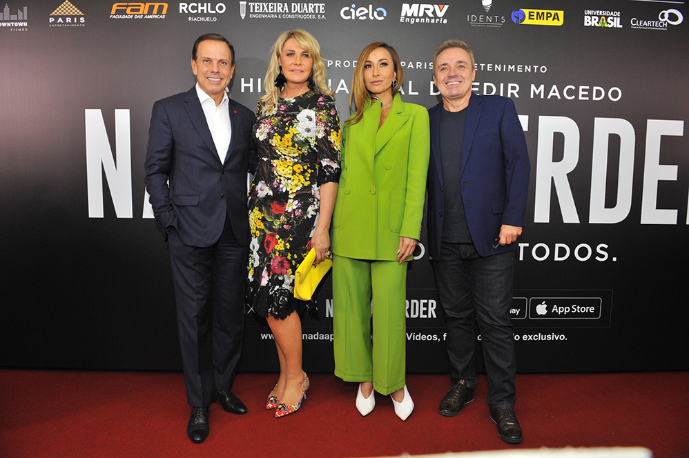 João e Bia Doria, Sabrina Sato e Gugu Liberato