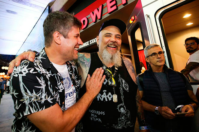 Budweiser reúne famosos no Lollapalooza