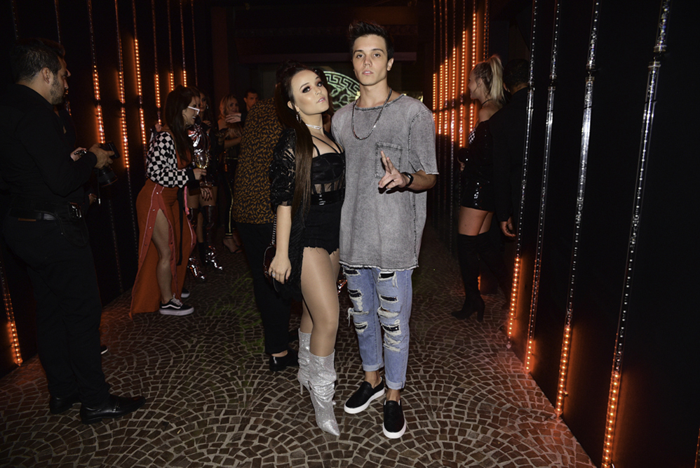 Larissa Manoela e Leo Cidade