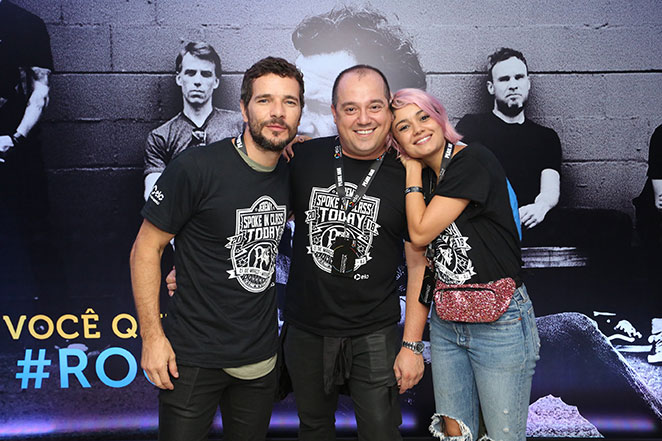 Show de Pearl Jam reúne famosos no Rio de Janeiro