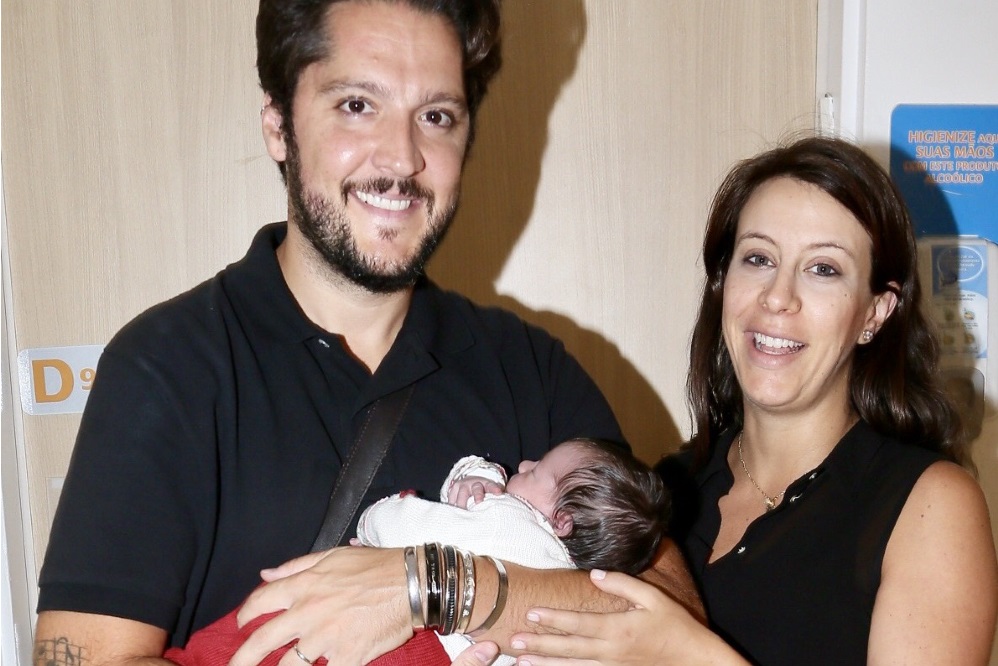 André Vasco apresenta a primeira filha