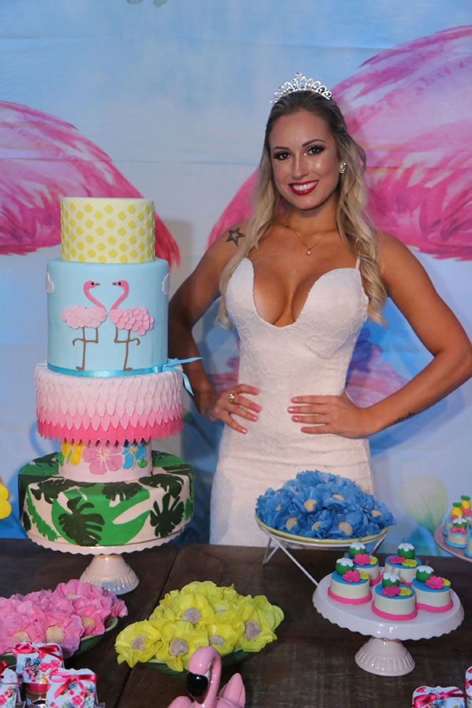 Um mês depois, ex-BBB Jessica faz festa de aniversário