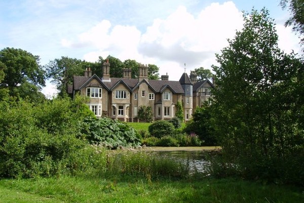 Castelo em Sandringham dado por Rainha Elizabeth II ao casal