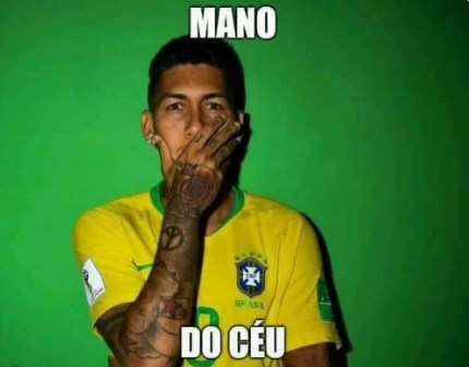 Roberto Firmino vira meme após foto oficial do torneio 