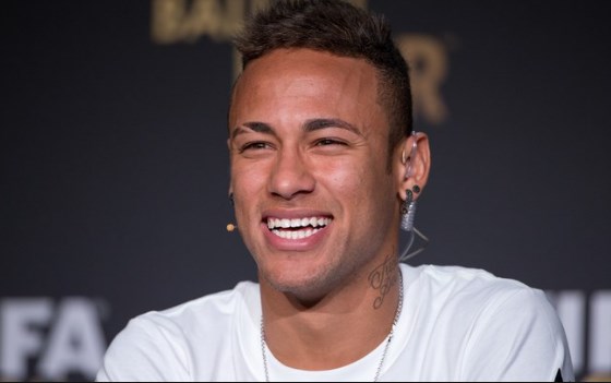Neymar elegeu três nomes como as mais belas do Brasil