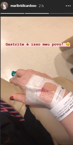 Mariana Bridi tem crise de gastrite e vai parar no hospital
