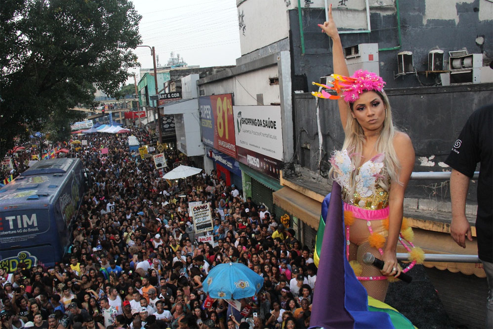 Parada LGBT de Madureira reúne cerca de um milhão de pessoas