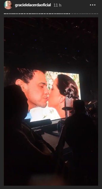 A companheira do cantor fez um vídeo cantando uma música romântica 