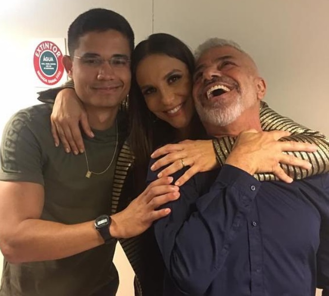 Lulu Santos aparece ao lado do marido e de Ivete Sangalo em foto maravilhosa