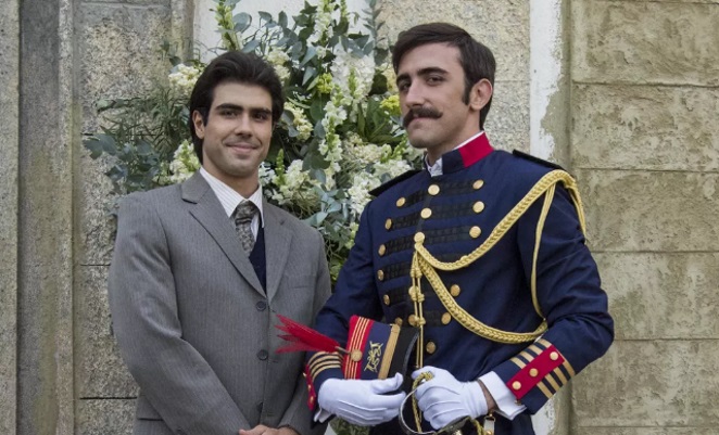 Luccino (Juliano Laham) e Otávio (Pedro Henrique Müller)