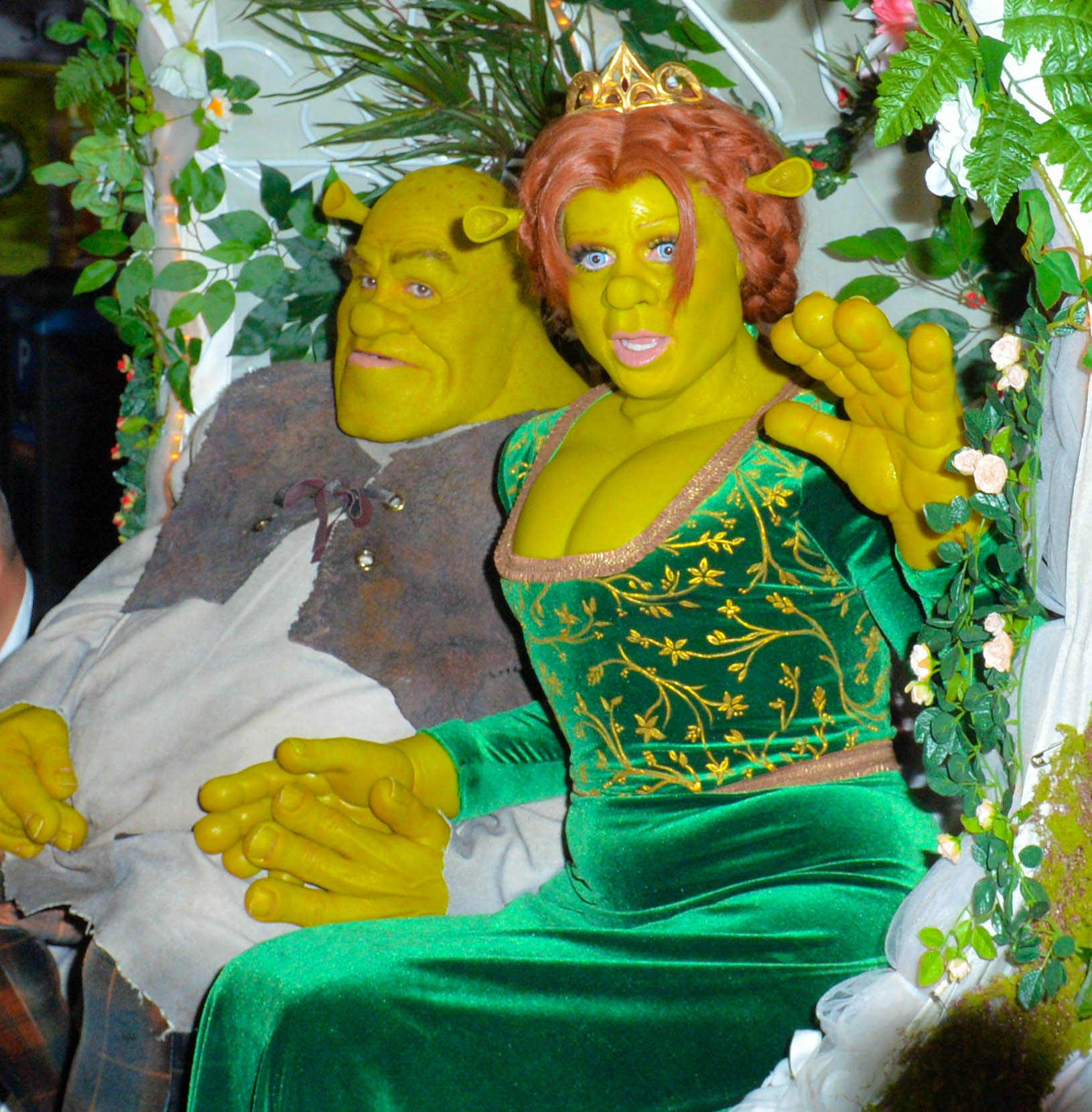 Heidi Klum e namorado se transformam em Shrek e Fiona