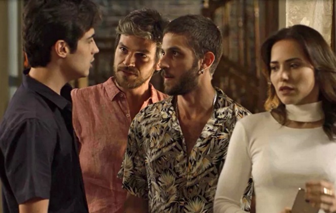 Rosa (Letícia Colin), Ícaro (Chay Suede) e Valentim (Danilo Mesquita)