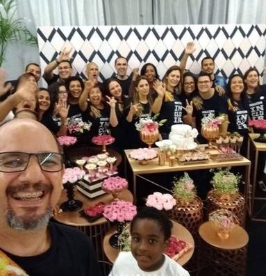 Michelle Bolsonaro ganha festa surpresa antes de se mudar