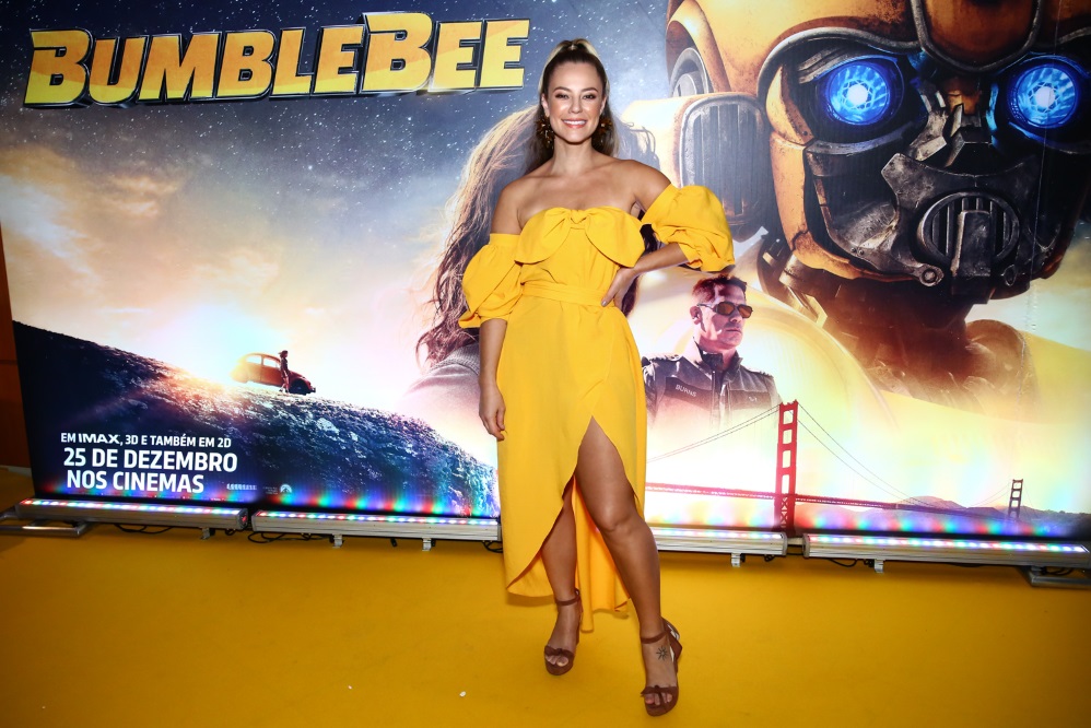 Paolla Oliveira é pura beleza na pré-estreia de Bumblebee