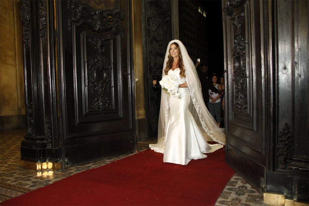 Veja imagens do casamento de Nicole Bahls e Marcelo Bimbi