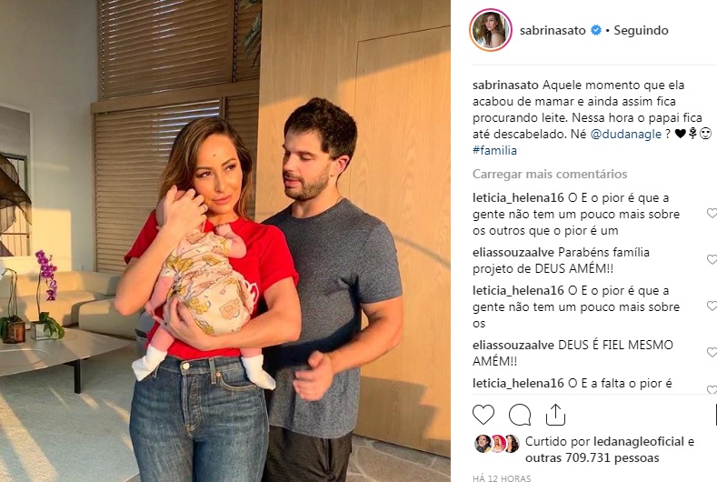 Sabrina Sato faz a web morrer de amores com foto de família