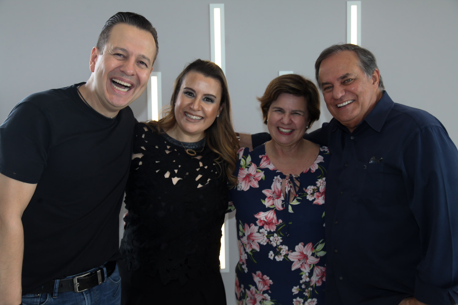 Roberto Justus e Ana Paula prestigiam o aniversário de Celso Zucatelli