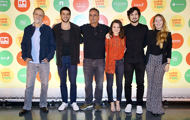 Chay Suede e elenco apresentam a cinebiografia de Erasmo