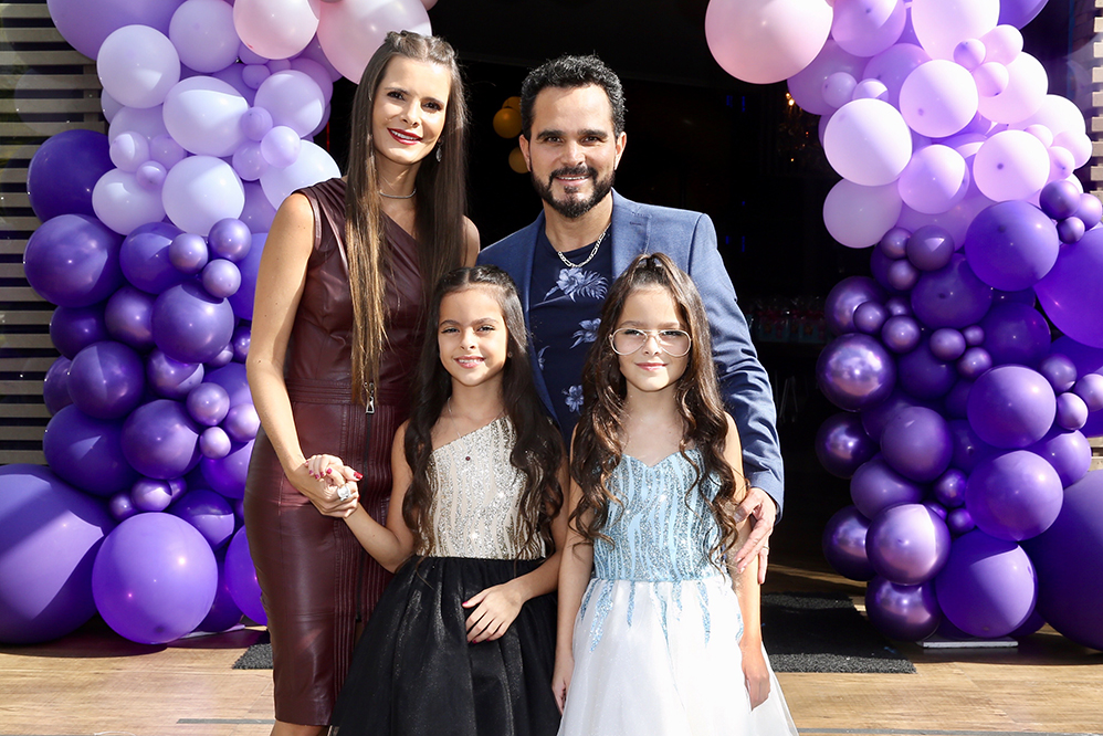 Filhas gêmeas de Luciano Camargo comemoram aniversário