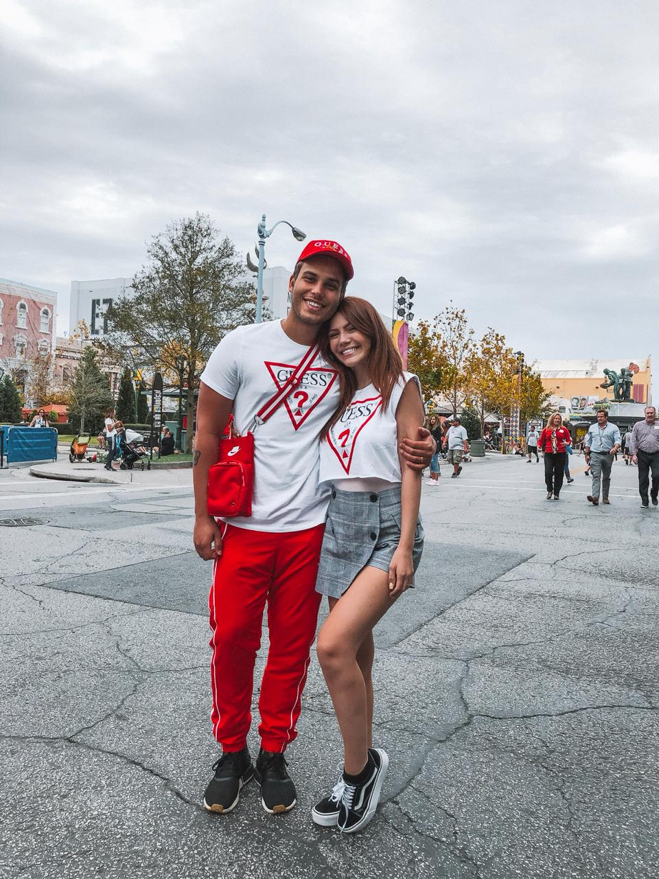 Sarah Poncio e Jonathan Couto vão curtir o Carnaval nos Estados Unidos com a família