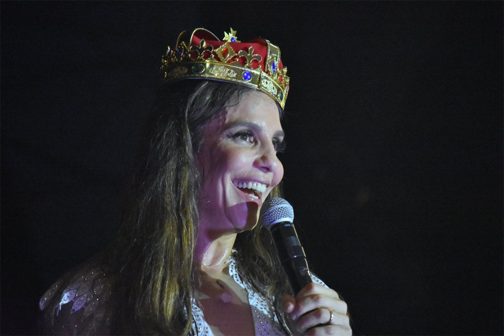 Ivete Sangalo arrasa com show em Pernambuco