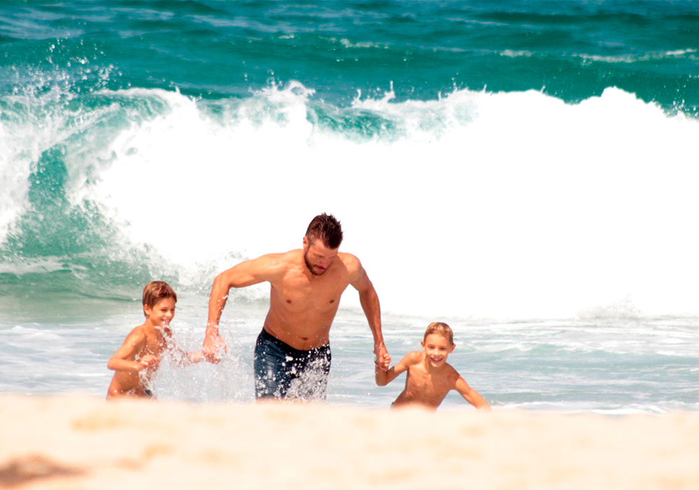 Rodrigo Hilbert e os filhos João e Francisco