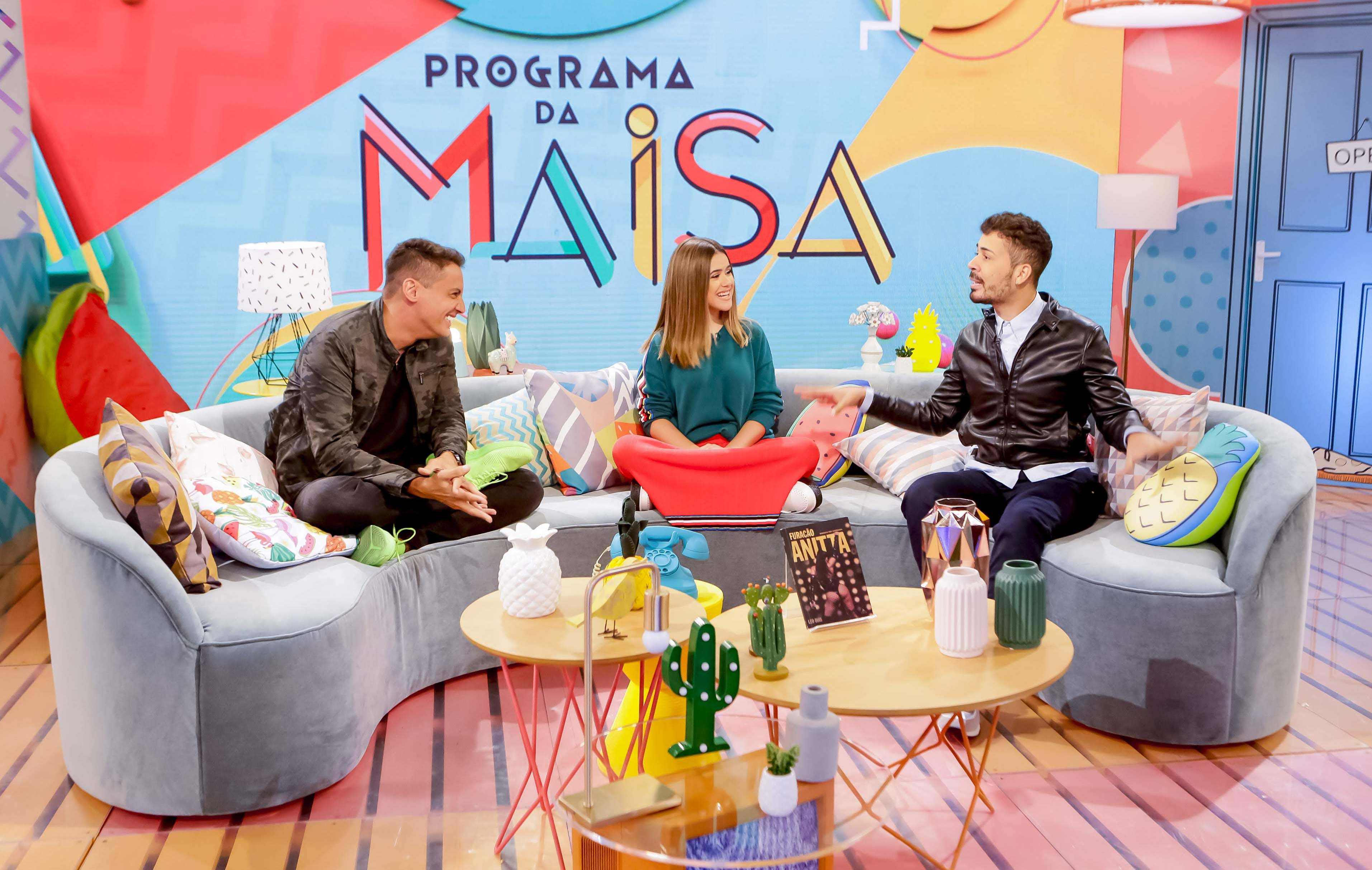Maísa Silva vai bater um papo descontraído com o jornalista Leo Dias e o humorista Carlinhos Maia
