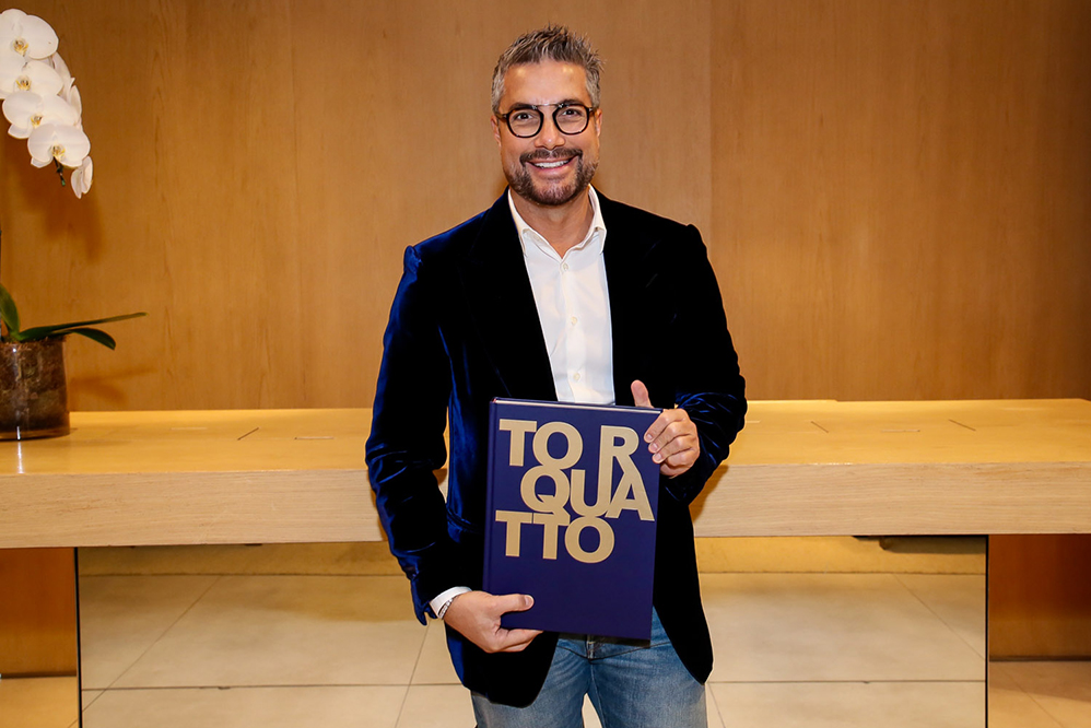 Fernando Torquatto lança livro de retratos aos 25 anos de carreira