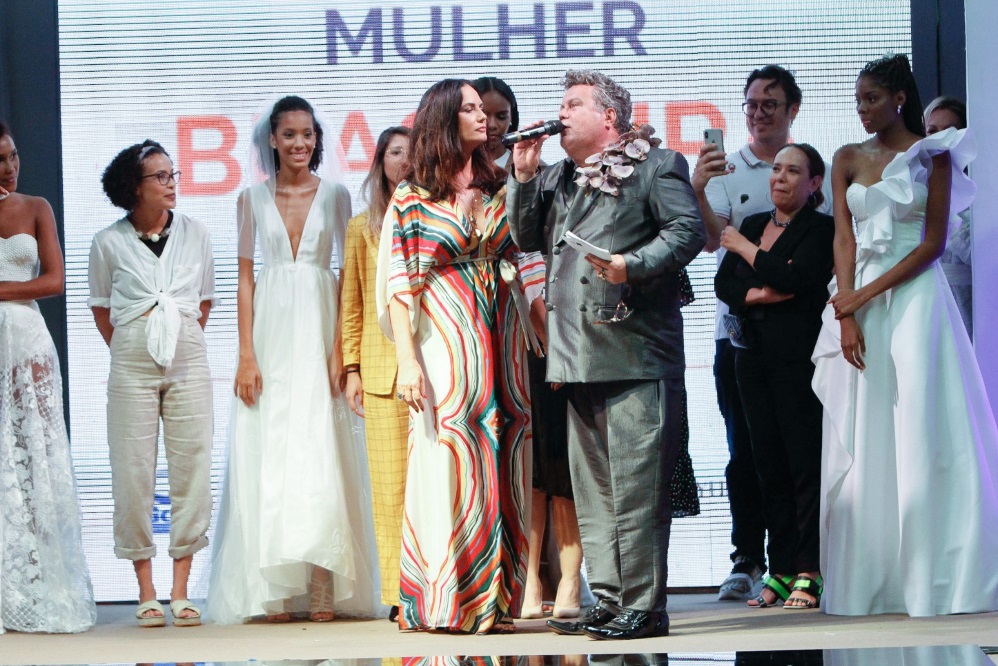 Luiza Brunet vira jurada de concurso na Expo Noivas