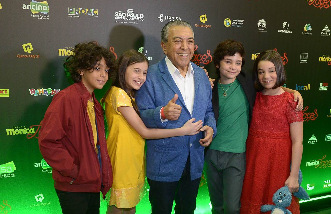 Maurício de Sousa e elenco do filme