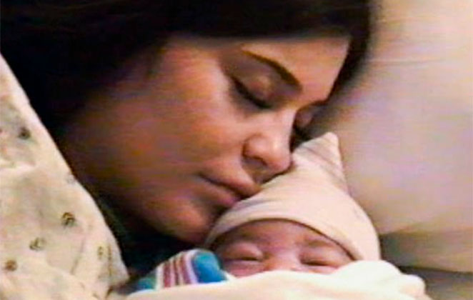 Kylie Jenner mostra imagens inéditas da gravidez e dos primeiros dias da filha