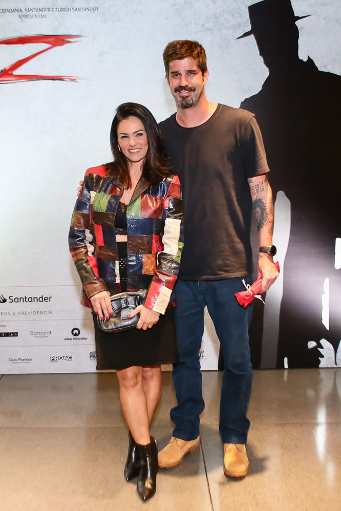 Susana Alves, atualmente na novela Topíssima, da Record TV, com o amado, Flavio Saretta 
