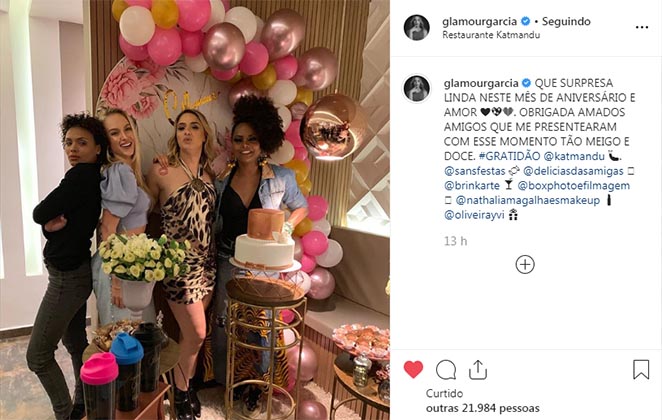 Glamour Garcia ganhou uma festa surpresa para comemorar a chegada dos 31 anos