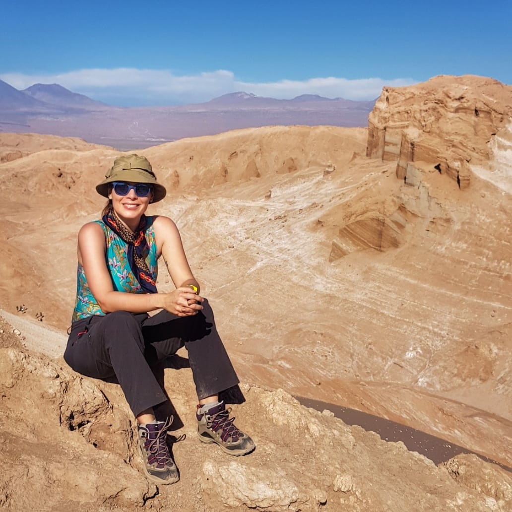 Michelle Loreto curte férias no deserto de Atacama no Chile